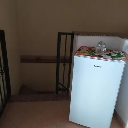 Casi * ريبوسْتو